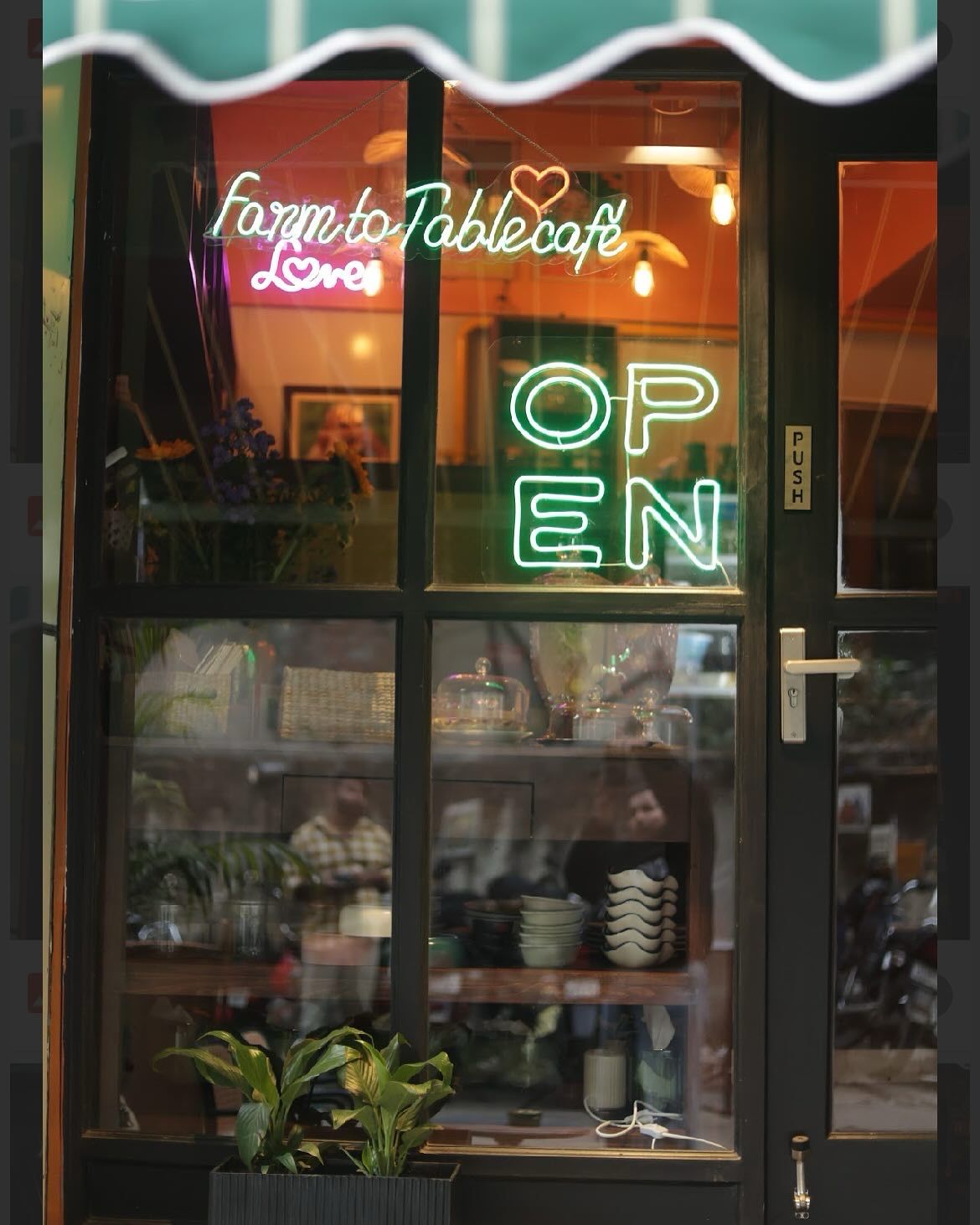 Cafe Open
